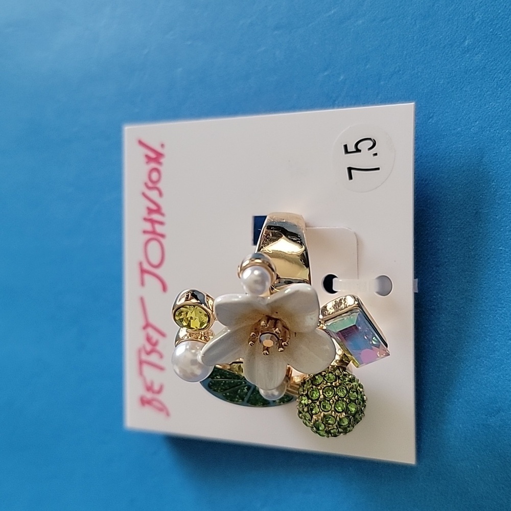 Betsey johnson Flower Ring and Necklace Set
